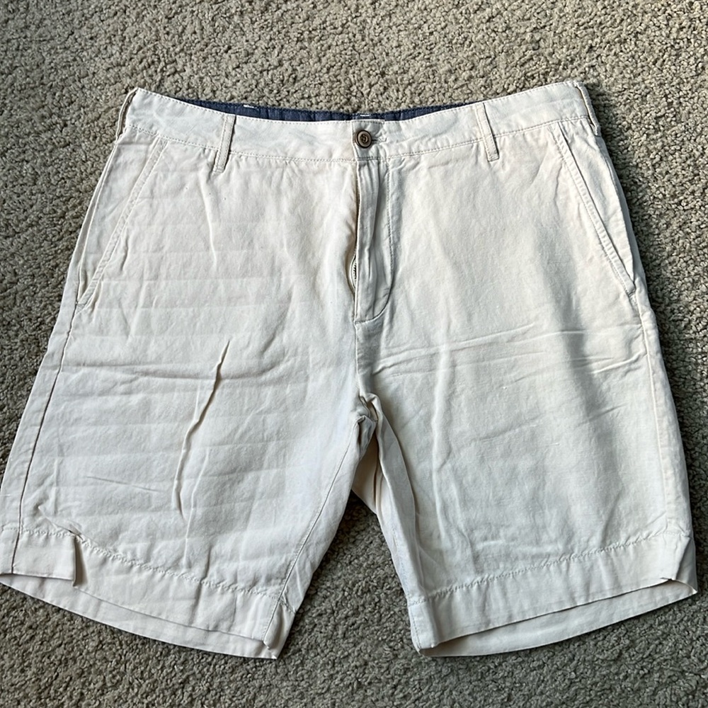 Faherty linen shorts 7”